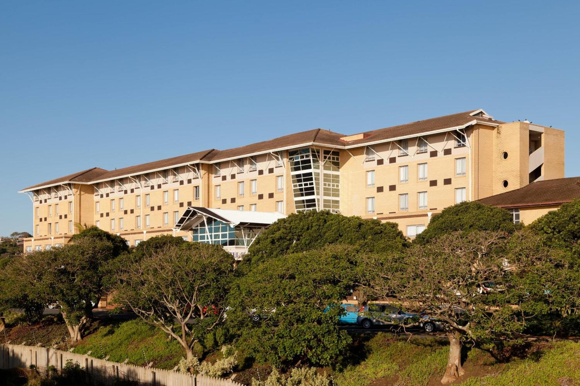 Protea Hotel By Marriott Karridene Beach Amanzimtoti Extérieur photo